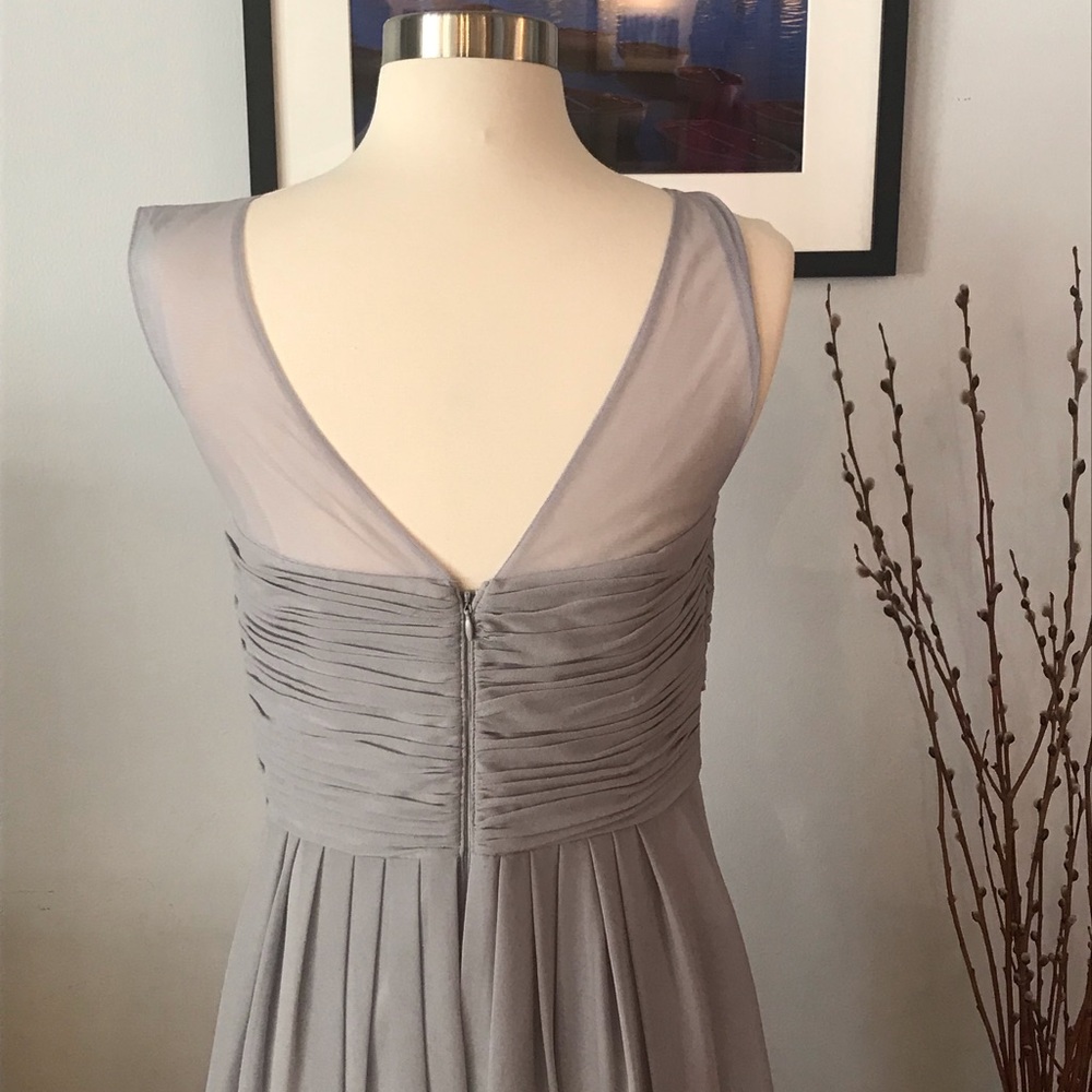 NWT✨ Gown embellished w/rhinestones gray Size  8 - Picture 6 of 8